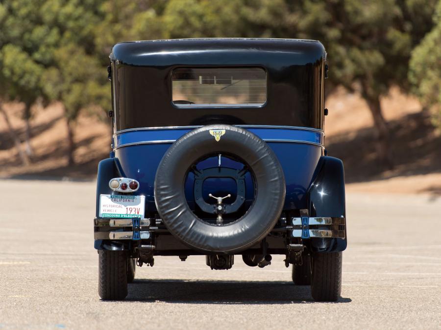  Stutz Model AA Vertical Eight 5-Passenger Sedan 1926 года  (фото 4 из 14)